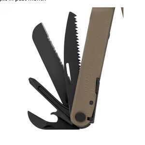 Leatherman multitool w/replaceable wire cutters & saw Brand new in packaging